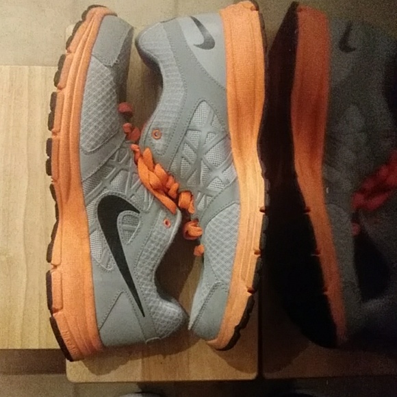 NIKE AIR RELENTLESS 2  - Picture 1 of 4